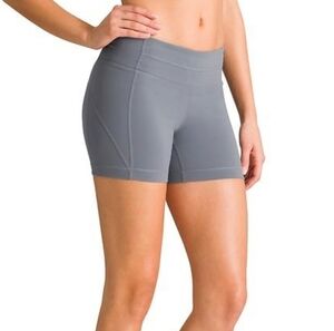 Medium Athleta Gray Kickbooty™ 2 Yoga Short Unpinchable Waistband